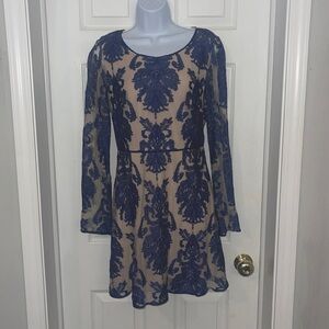Chelsea &. Violet Dress